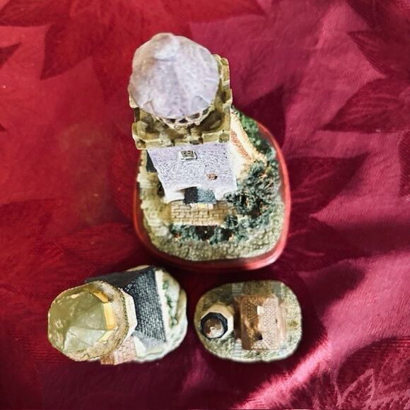 Lighthouse Resin Varied Figurines Set of 3 Decor Costal Core Nautical - Picture 8 of 8